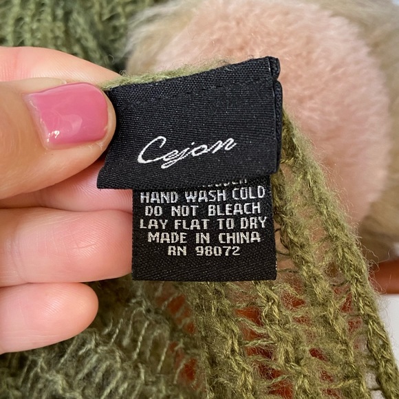 Cejon Scarf - Picture 4 of 6